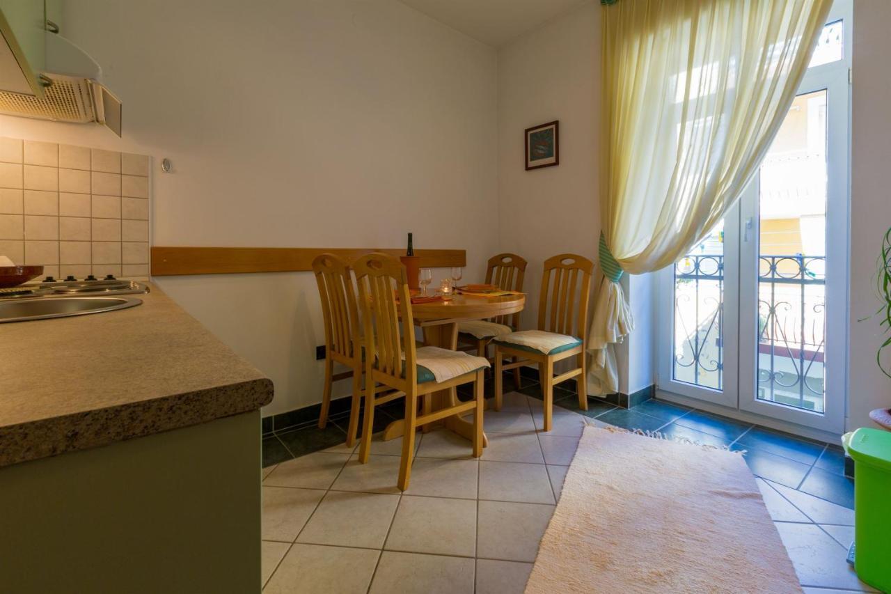 Apartments Villa Katarina セルツェ エクステリア 写真